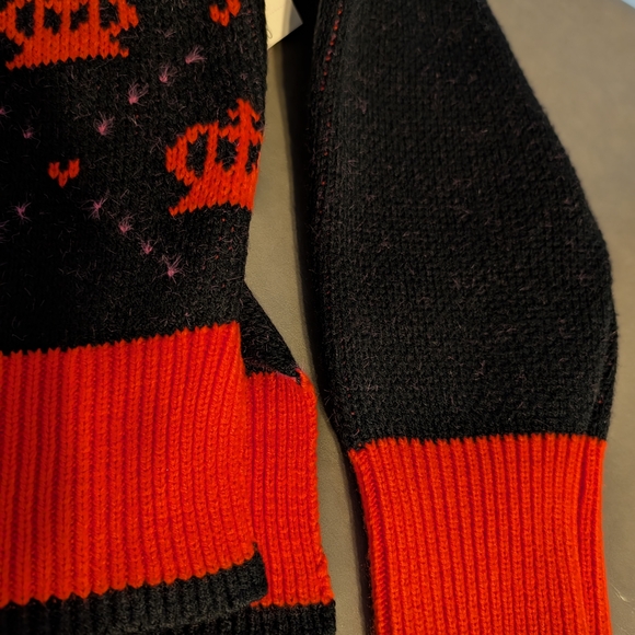 Nwt Juicy Couture Black and Red Sweater - Picture 10 of 10